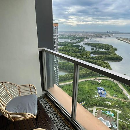 Gold Coast Apartemen Pik By Dluxx Yakarta Exterior foto
