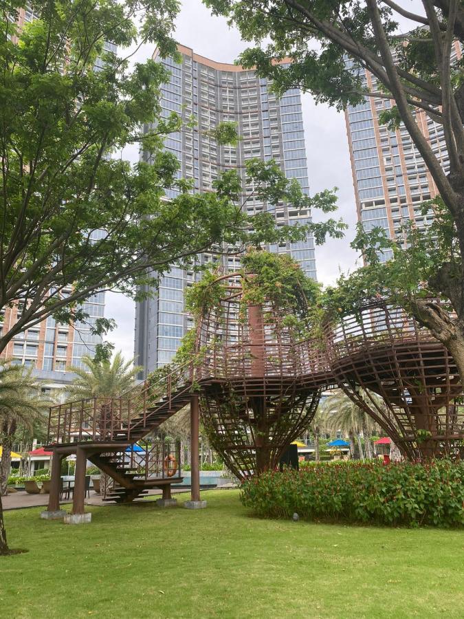 Gold Coast Apartemen Pik By Dluxx Yakarta Exterior foto